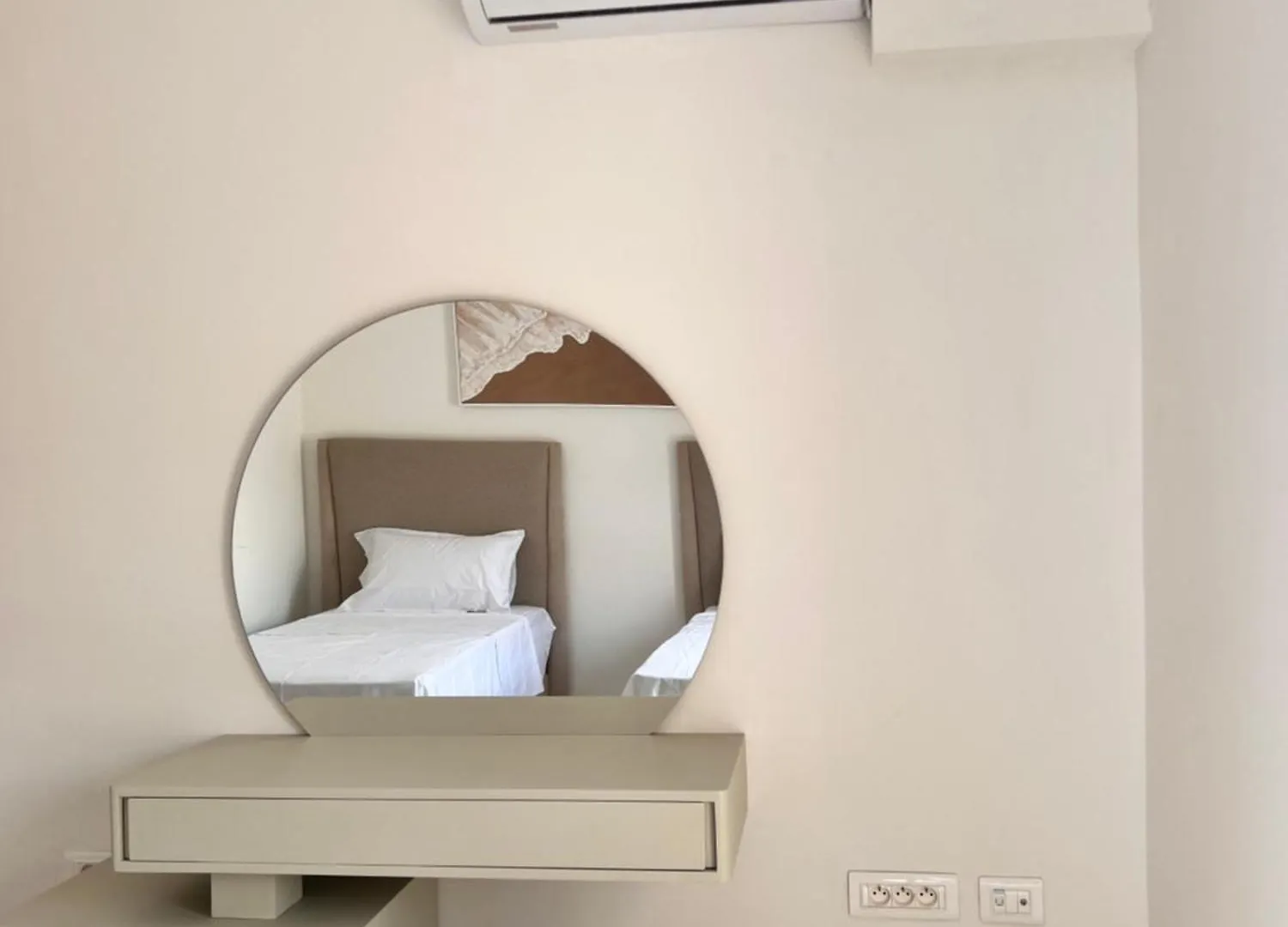 Private Floor Of A Villa - 10 Min To Airport Ariana