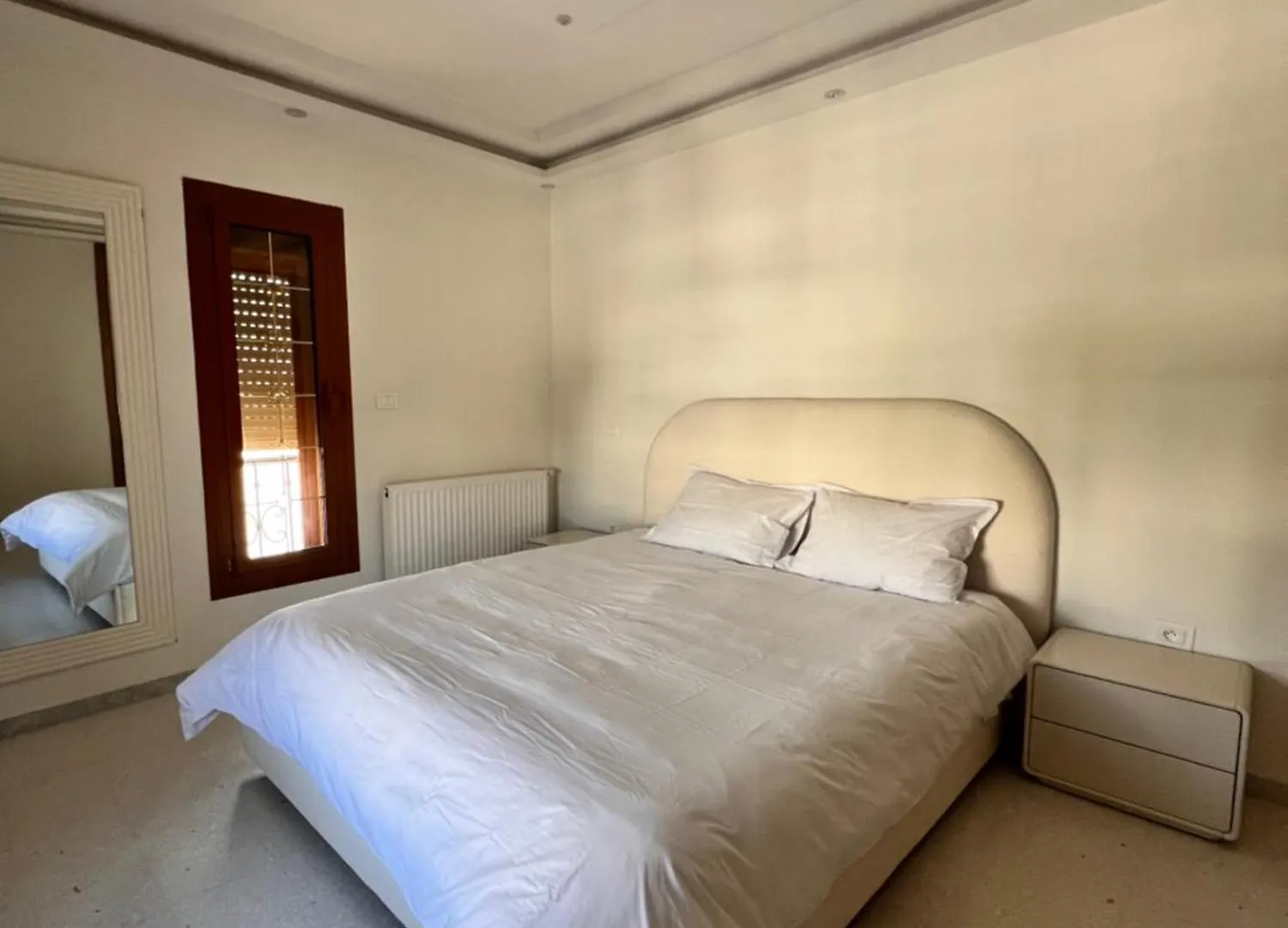 Private Floor Of A Villa - 10 Min To Airport Ariana 0*,